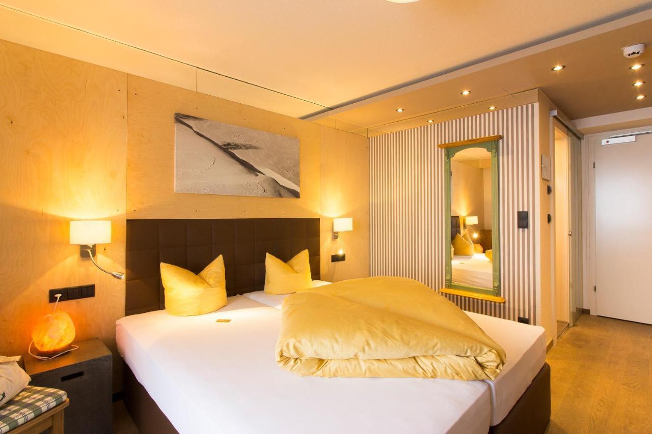Wohlfuehlhotel Hubertushof ชตูเบิน อัม อาลแบร์ก ภายนอก รูปภาพ