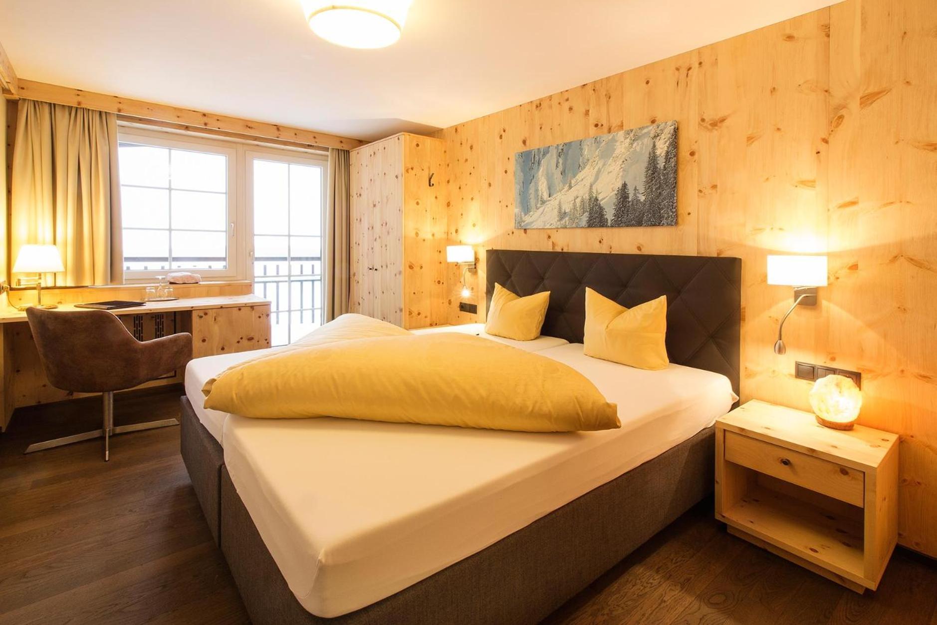 Wohlfuehlhotel Hubertushof ชตูเบิน อัม อาลแบร์ก ภายนอก รูปภาพ