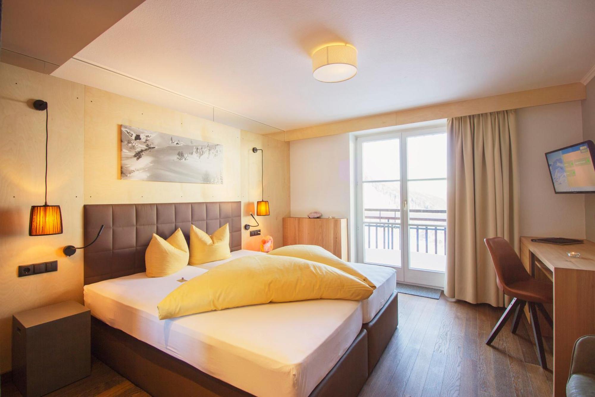 Wohlfuehlhotel Hubertushof ชตูเบิน อัม อาลแบร์ก ภายนอก รูปภาพ